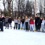 Школярі Дрогобича в межах занять фізкультури відвідують ковзанку (Фото, Відео)